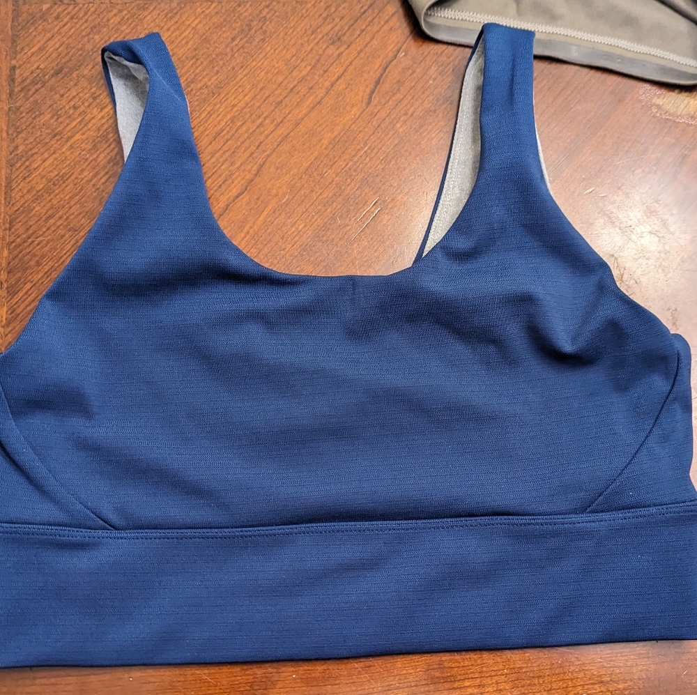 Born Primitive V-cut Sports Bra